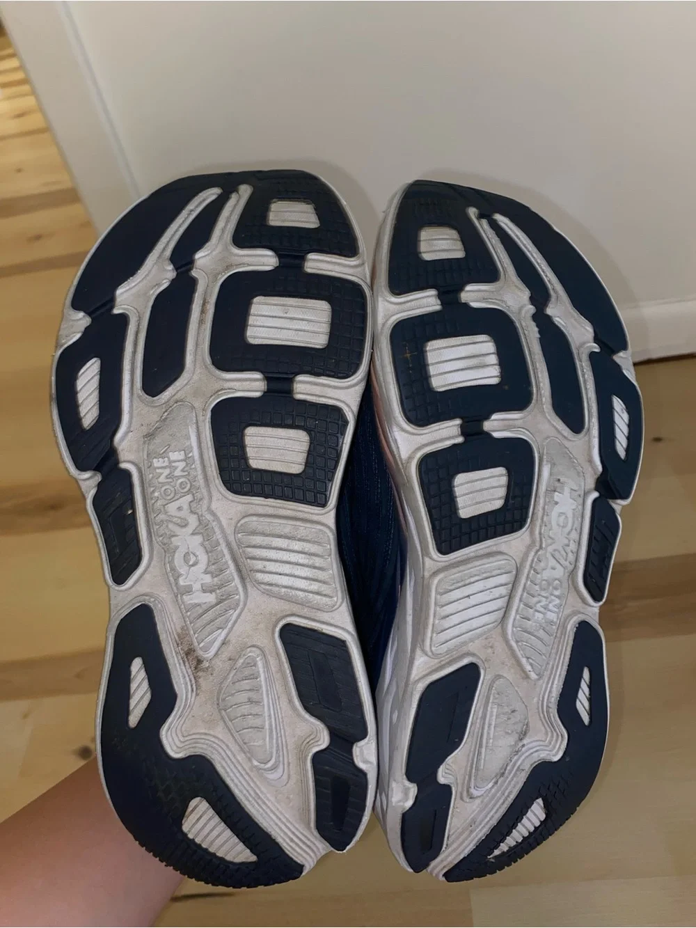 Hoka One One Bondi 6 Navy Blue & Peach Max Cushion Running Shoes Sz 8.5